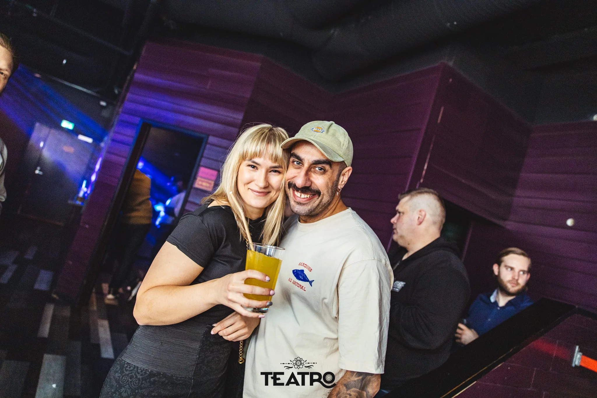 DJ Snabu ja juhlavieras Teatron keikalla